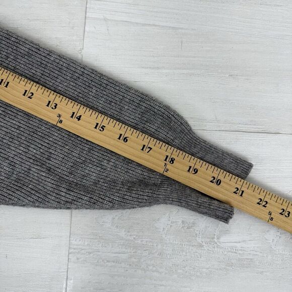 Free People Softly Structured Tunic Oversized Sweater Size S Gray Turtleneck - Picture 12 of 15